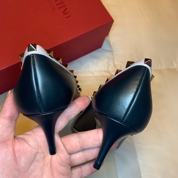 Sold Valentino Black Rockstud Trim 50mm pumps - Picture 5 of 5